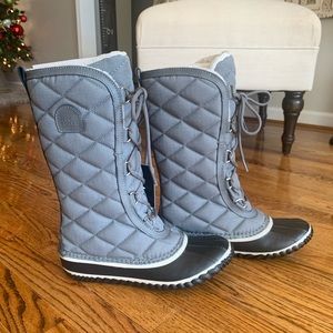 Sorel Out N About Tall Boots in Quarry - Size: 8